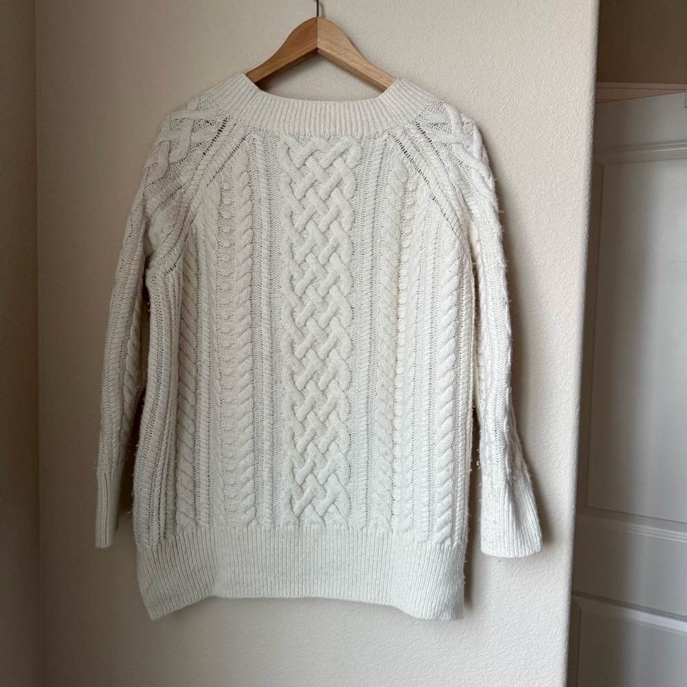VINCE Cable-knit Wool-blend Tunic Sweater In White - Picture 3 of 6